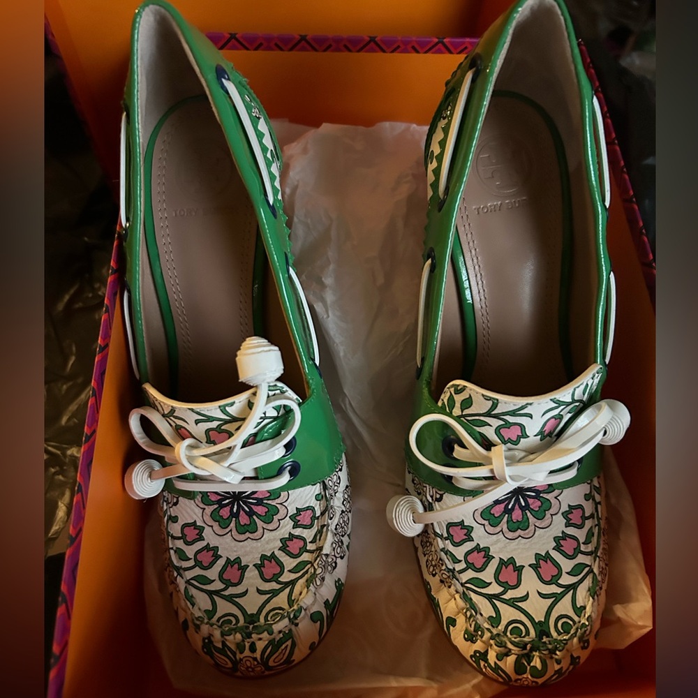 Authentic Tory Burch Stack Heel Shoe